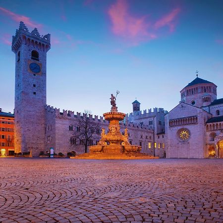 Casa Nel Centro Di Cembra Lägenhet Cembra Lisignago Exteriör bild